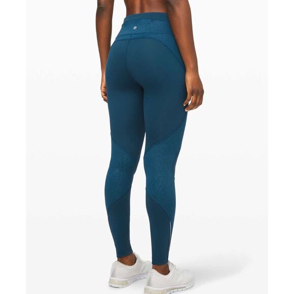 Lululemon Cold Pacer‎ High-Rise Tight 28" Night Diver / Nocturnal Shift Emboss 8 - Picture 1 of 9